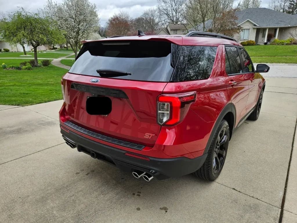 2023 Ford Explorer ST, view