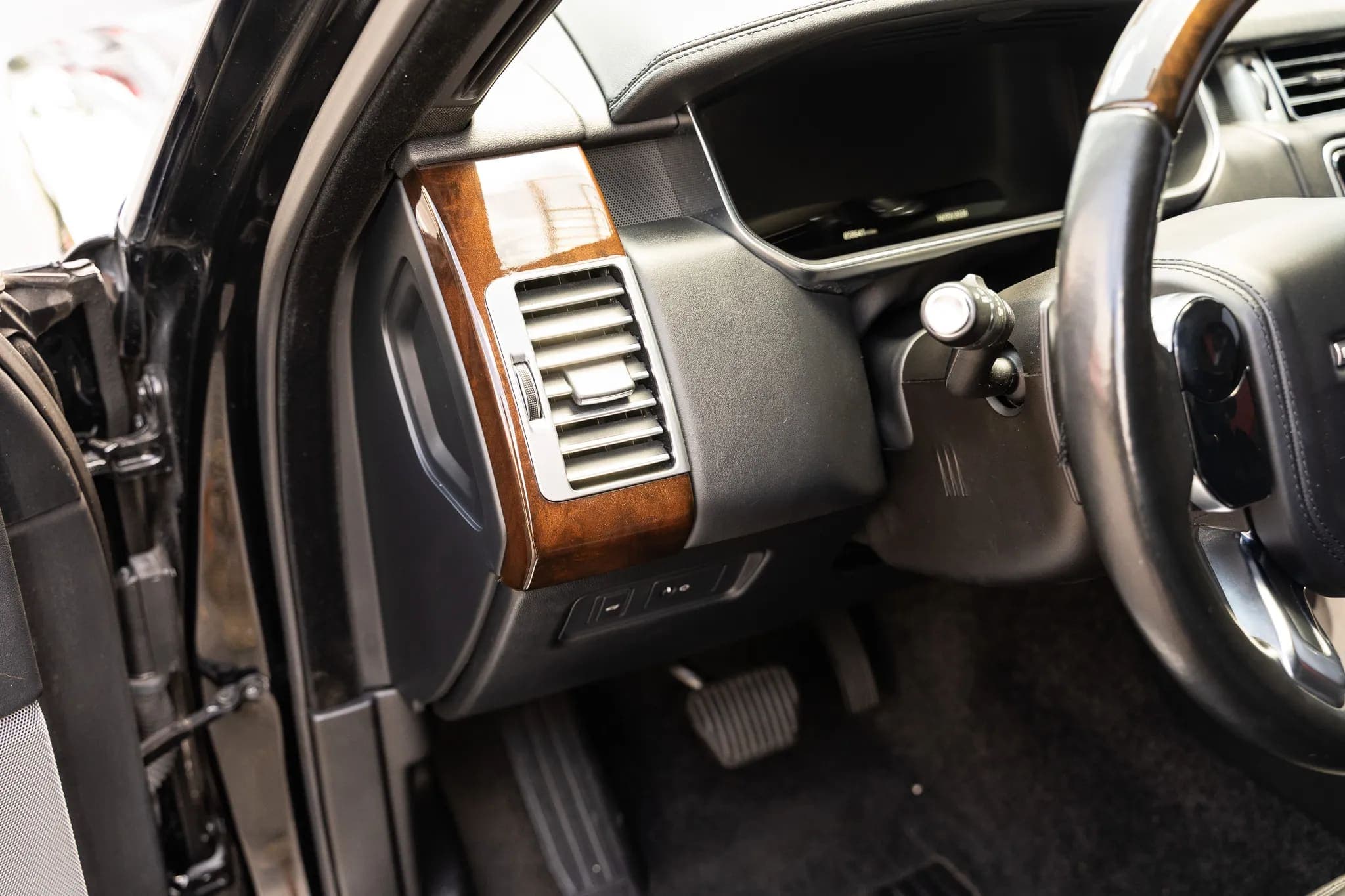 2018 Land Rover Range Rover Supercharged LWB, view